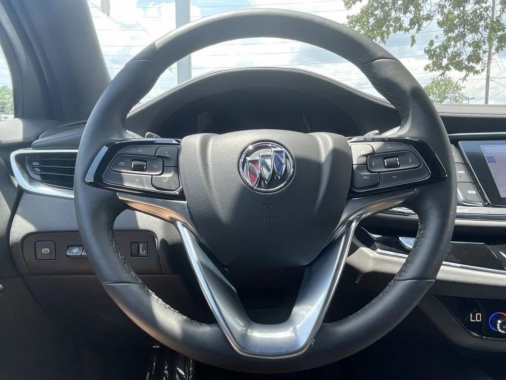 Used 2022 Blue Buick Avenir image 26