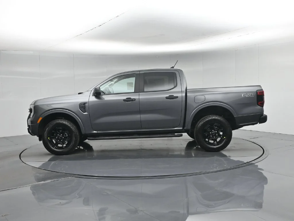 New 2026 Carbonized Gray Metallic Ford XLT image 28