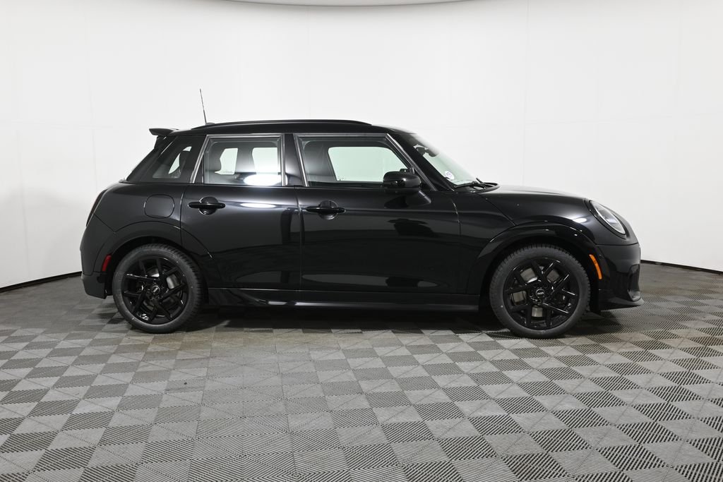 New 2026 Black MINI Iconic image 8