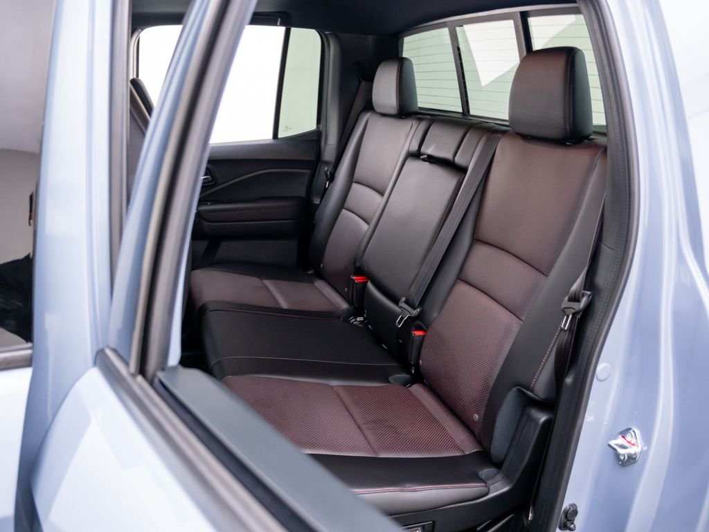 Certified Used 2023 Sonic Gray Pearl Honda AWD BLACK EDITION image 17