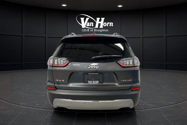 Used 2022 Crystal Metallic Jeep Limited image 6