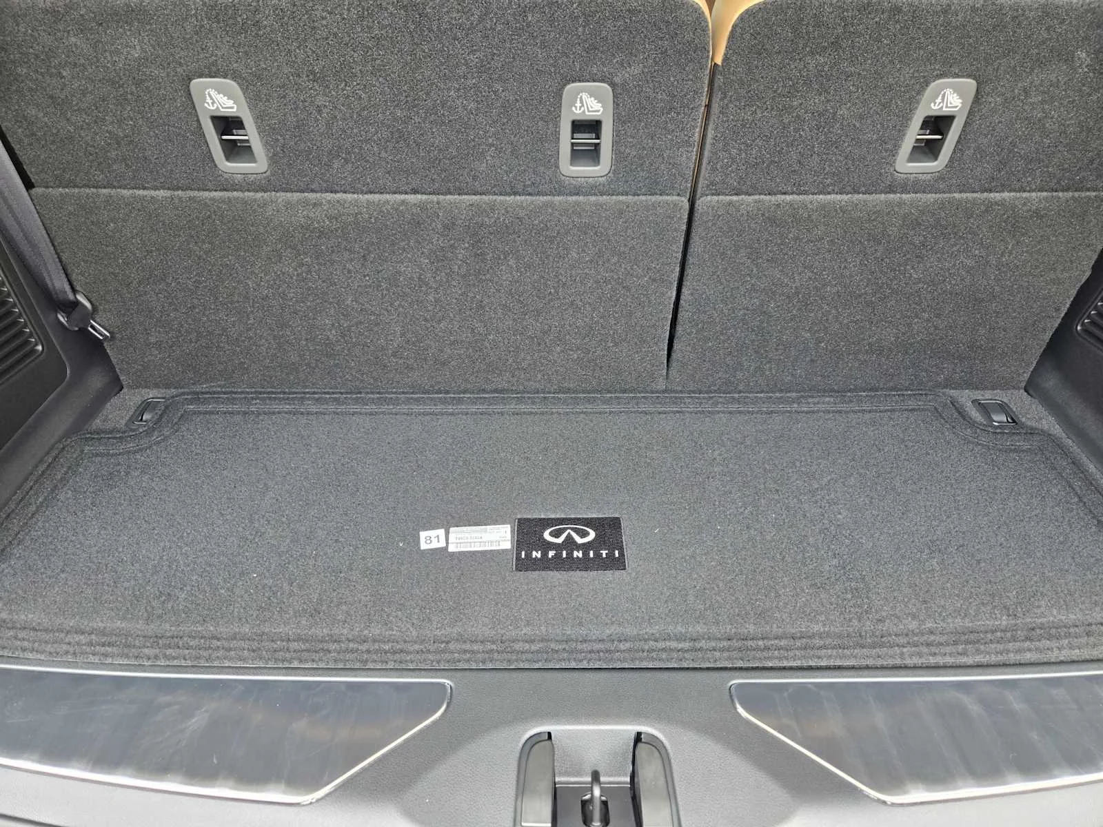 New 2026 RADIANT WHITE INFINITI Luxe 2WD image 21