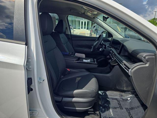 New 2026 White Hyundai SEL Convenience image 23