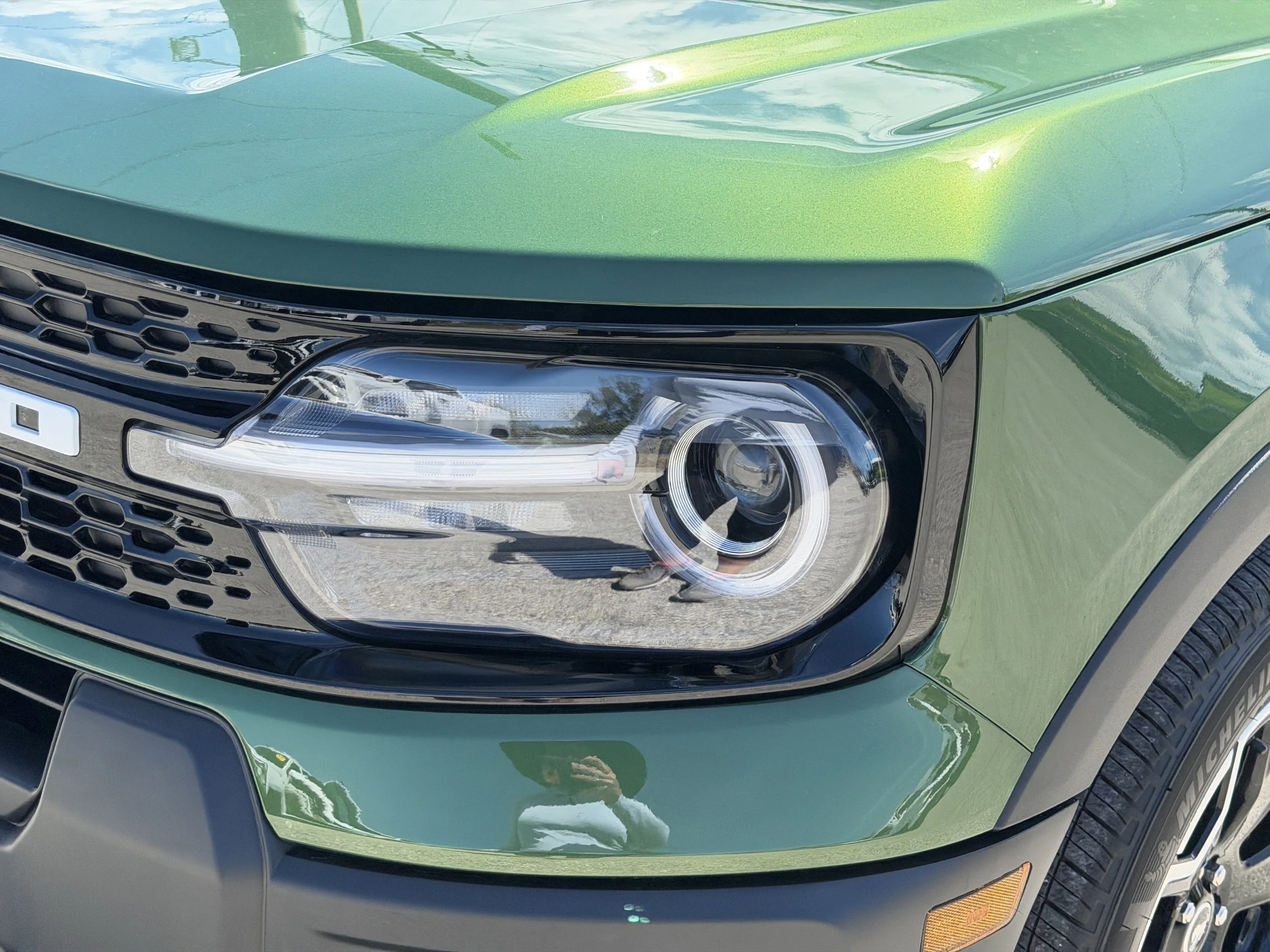 Used 2025 Eruption Green Metallic Ford Outer Banks image 41