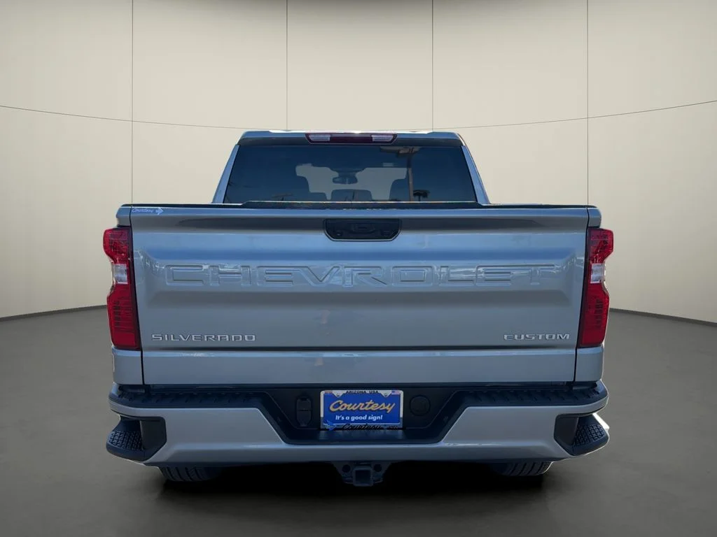 Used 2024 Gray Chevrolet Custom image 6
