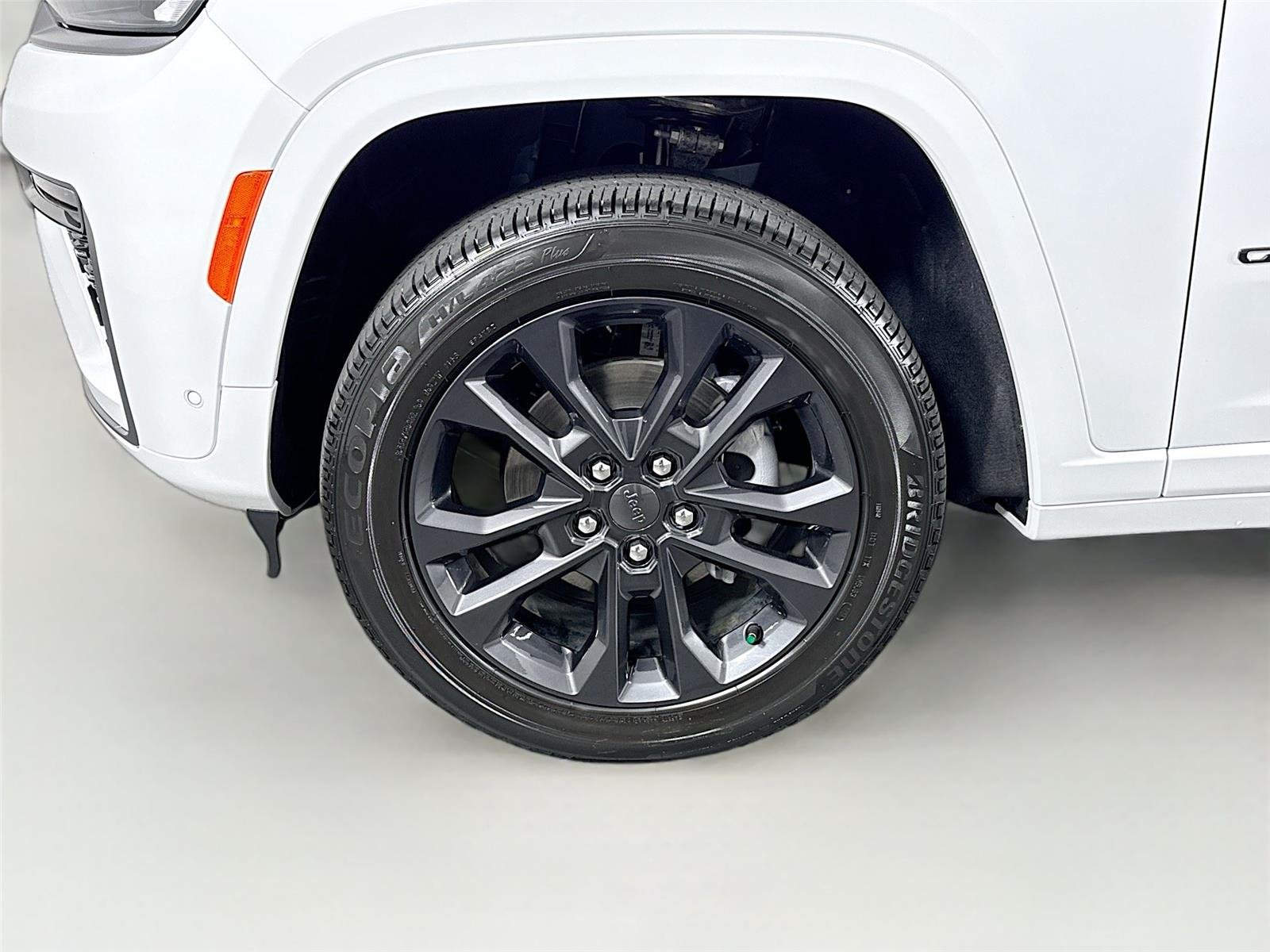 Used 2026 Bright White Clearcoat Jeep Limited Reserve image 47