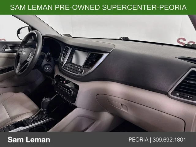 Used 2018 White Hyundai SEL image 26