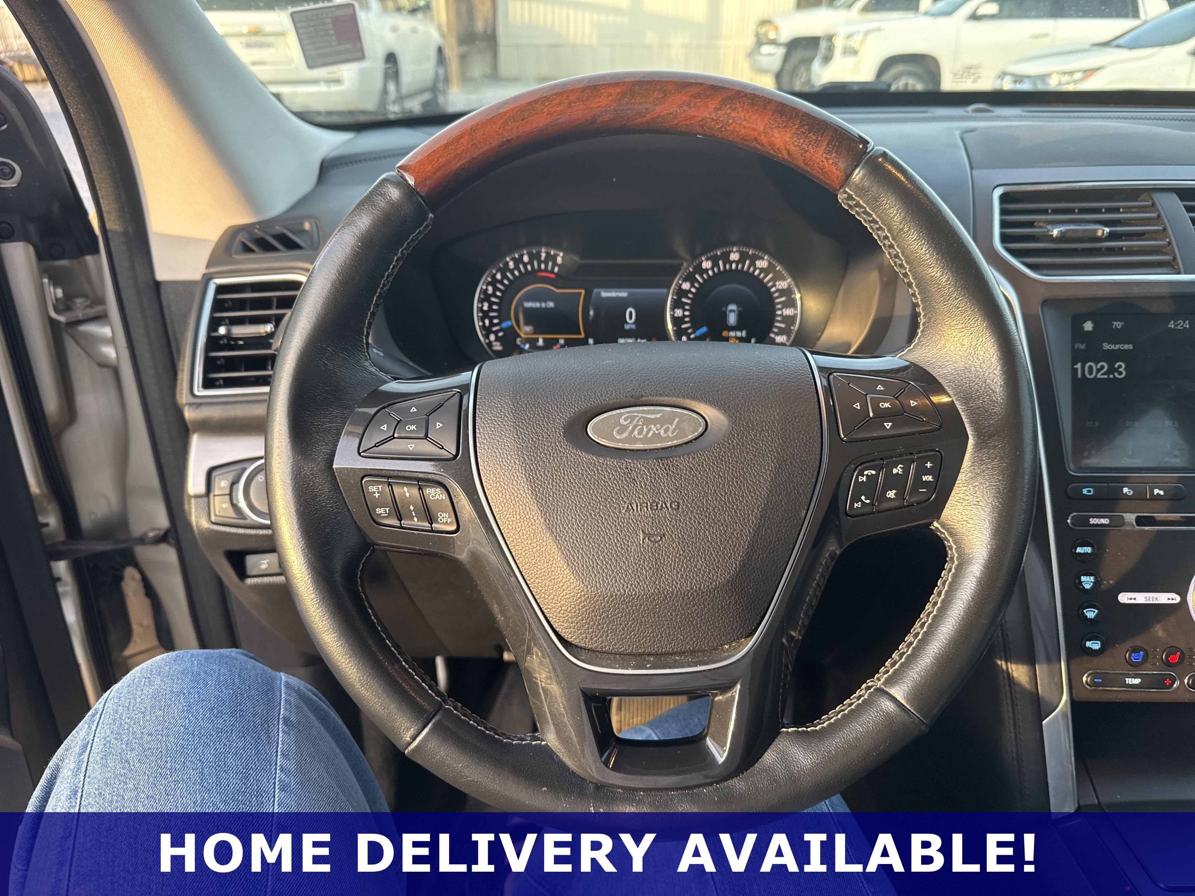 2017 Ford Explorer Platinum - Photo 12