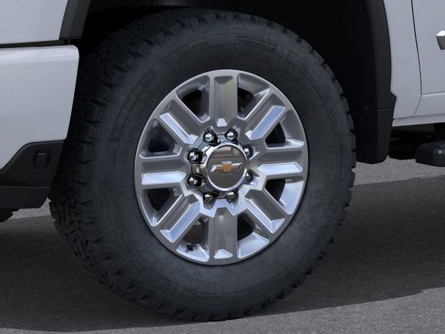New 2026 Polar White Tricoat Chevrolet High Country image 9