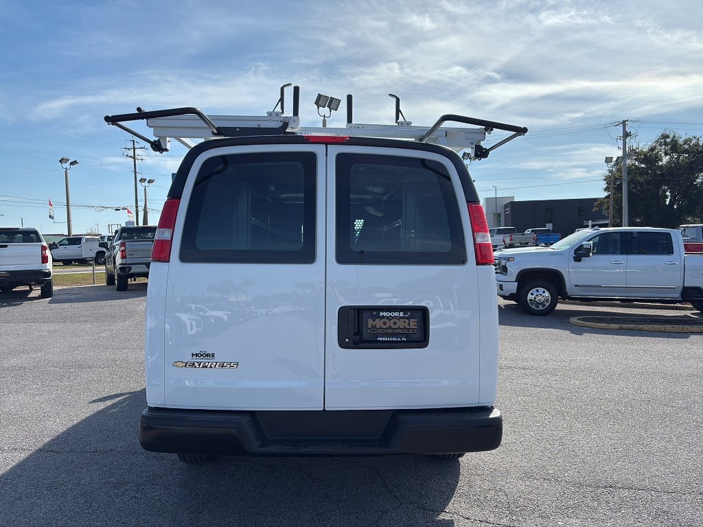 2025 Chevrolet Express Cargo Work Van - Photo 6