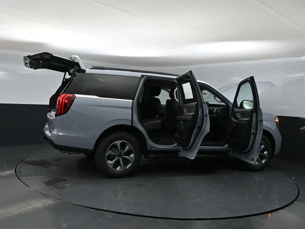 New 2027 Gray Ford Active image 37