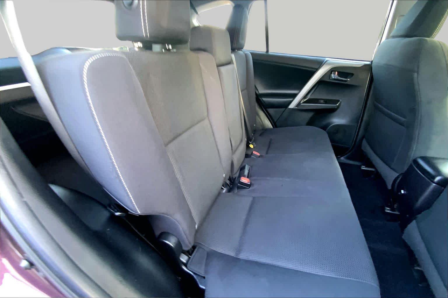 Used 2018 Black Currant Metallic Toyota XLE image 34