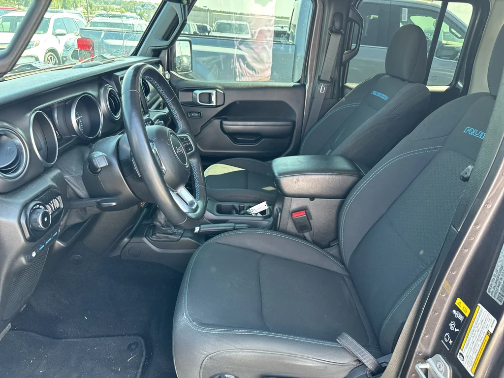 Used 2021 Granite Crystal Clearcoat Metallic Jeep Unlimited Rubicon image 10