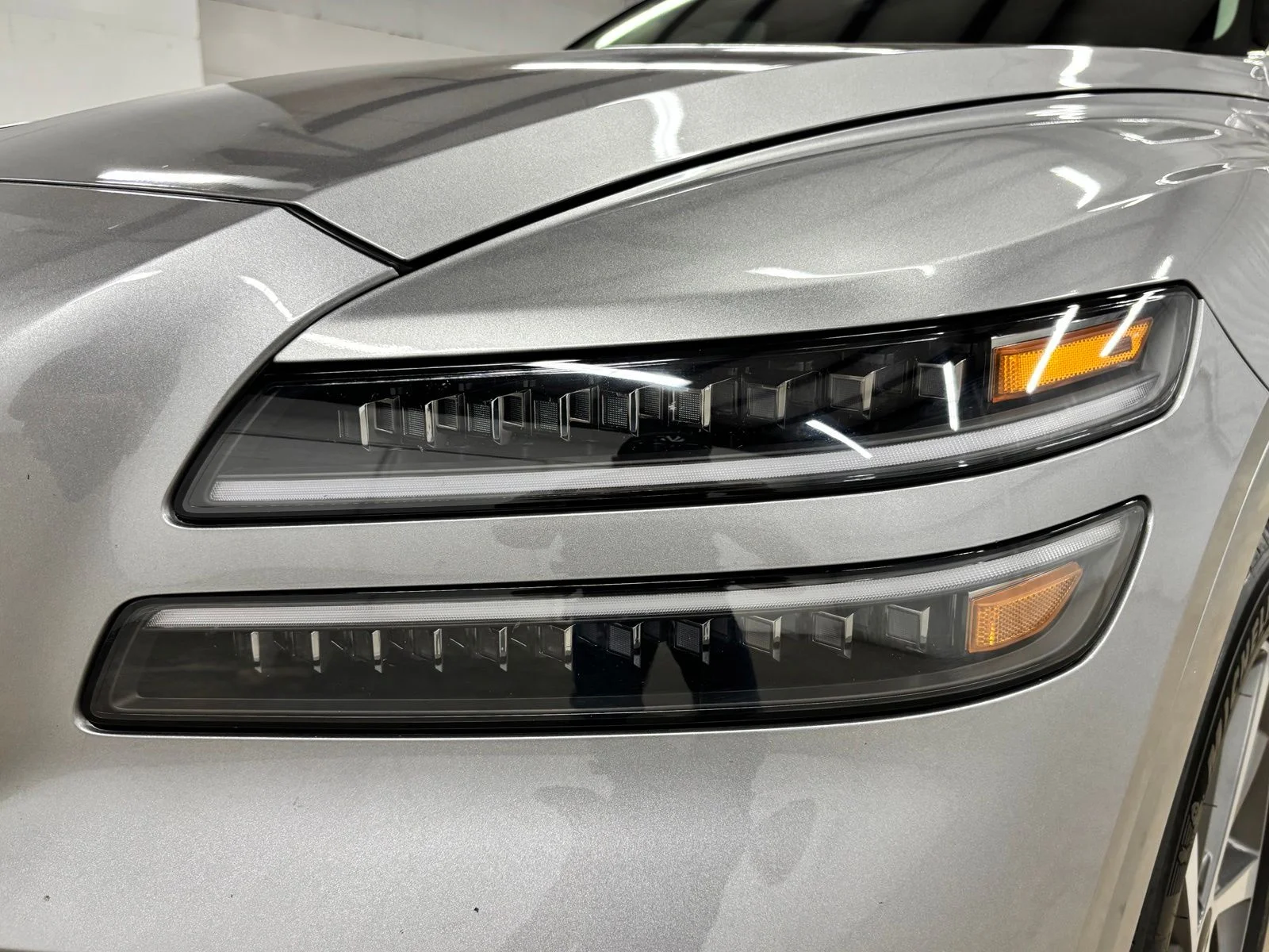 Used 2025 Silver Genesis 3.5T Advanced image 9