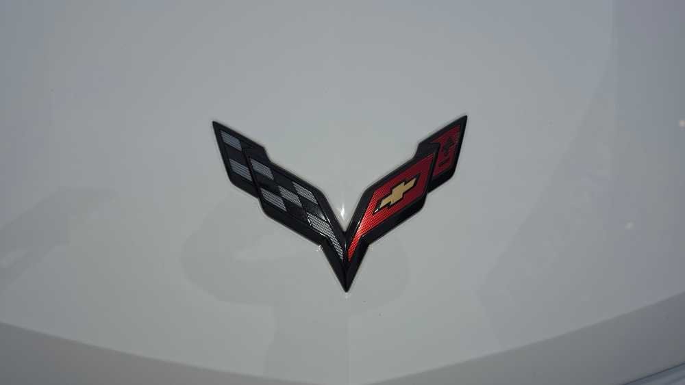 Used 2019 White Chevrolet Grand Sport 2LT image 28