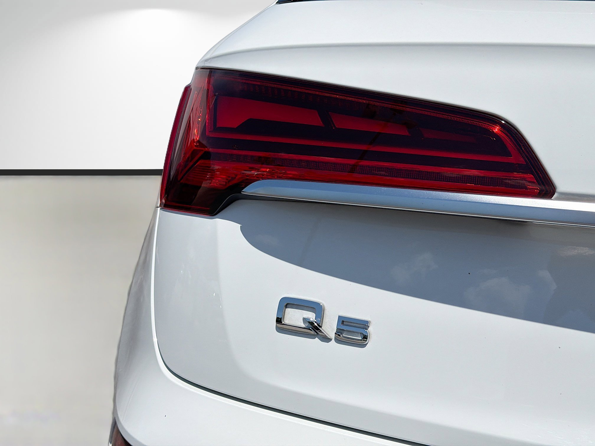 Used 2023 Ibis White Audi S line Premium image 10