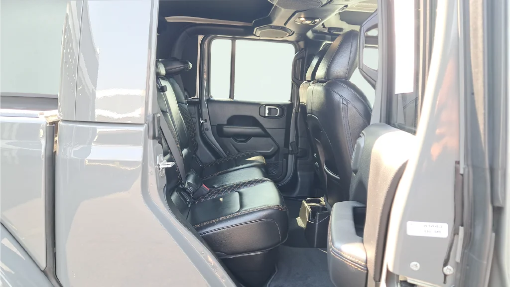 Used 2022 Gray Jeep Overland image 14