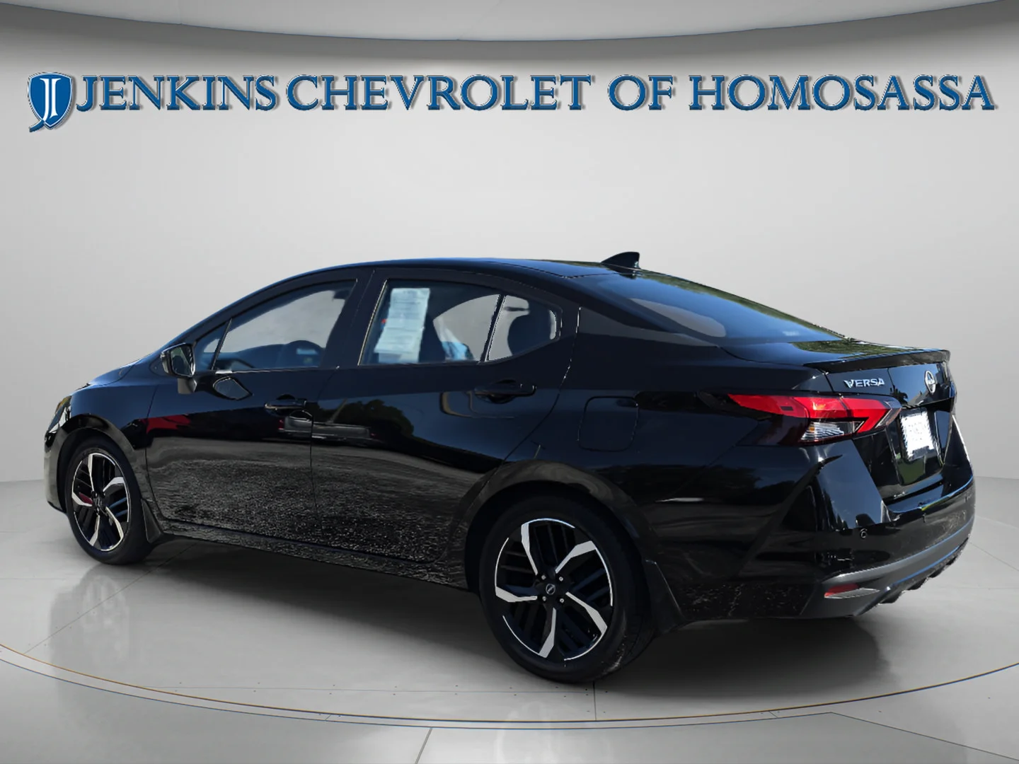 Used 2025 Super Black Nissan SR image 8