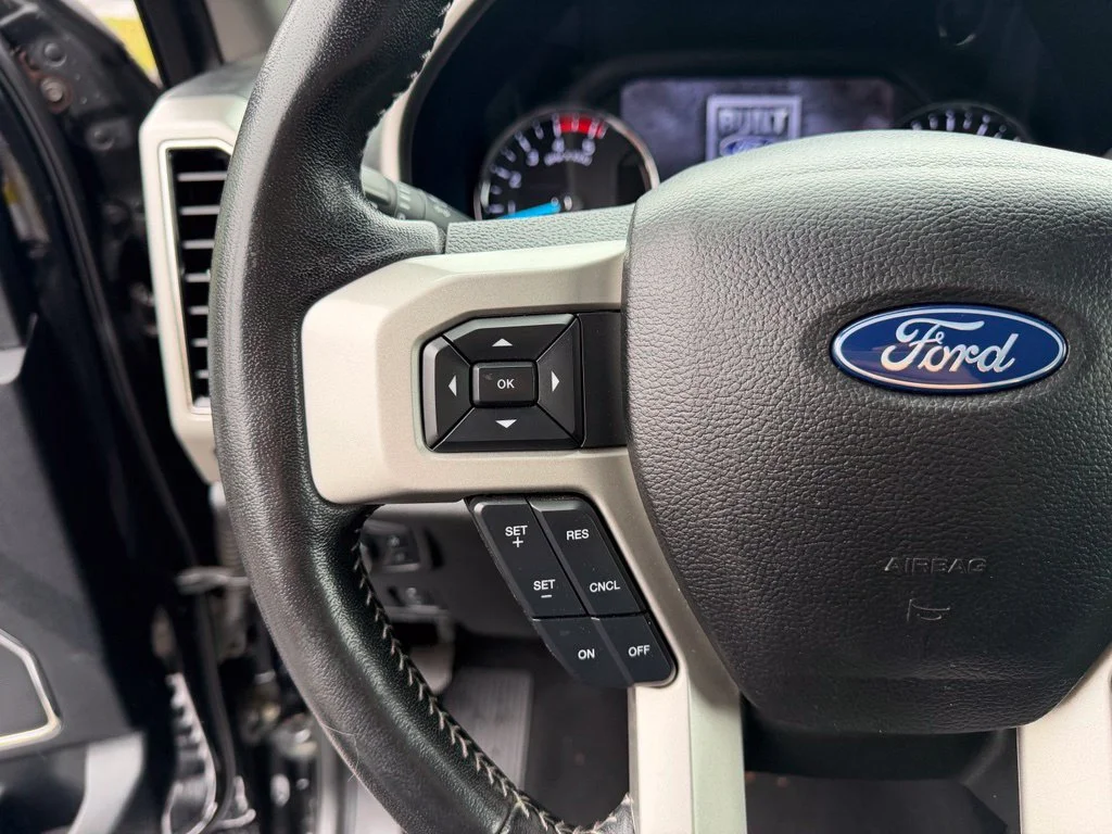 Used 2020 Agate Black Metallic Ford Lariat image 17