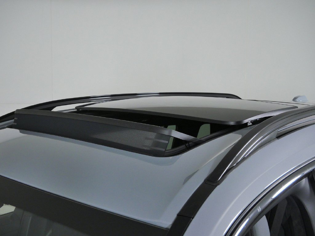 New 2027 Brooklyn Grey Metallic BMW M60i image 17