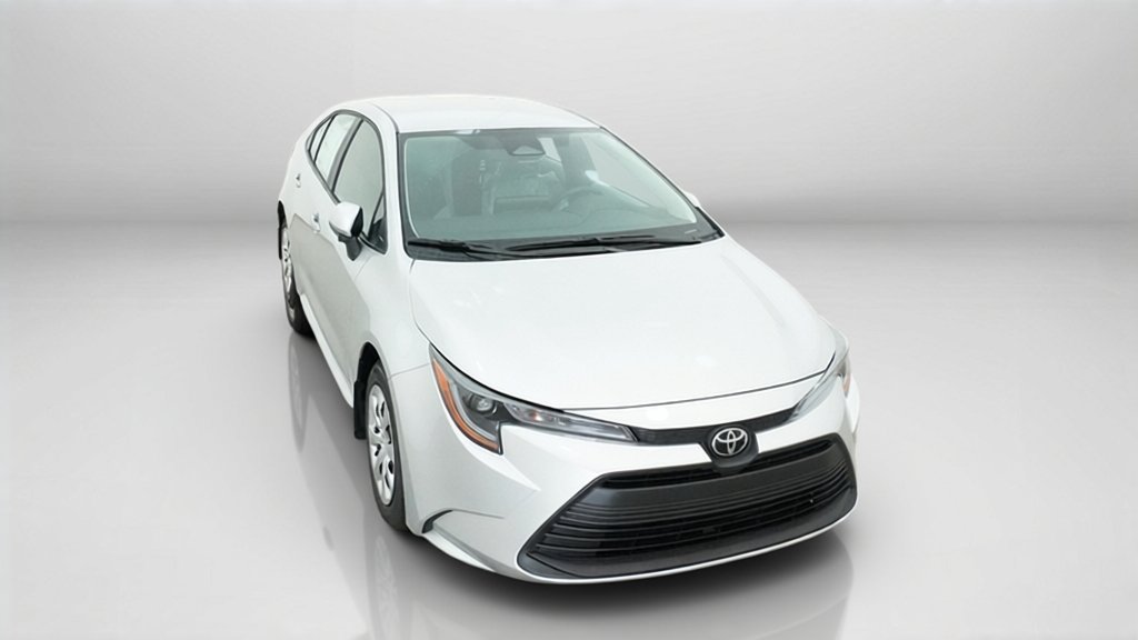 New 2027 Classic Silver Metallic Toyota LE image 4