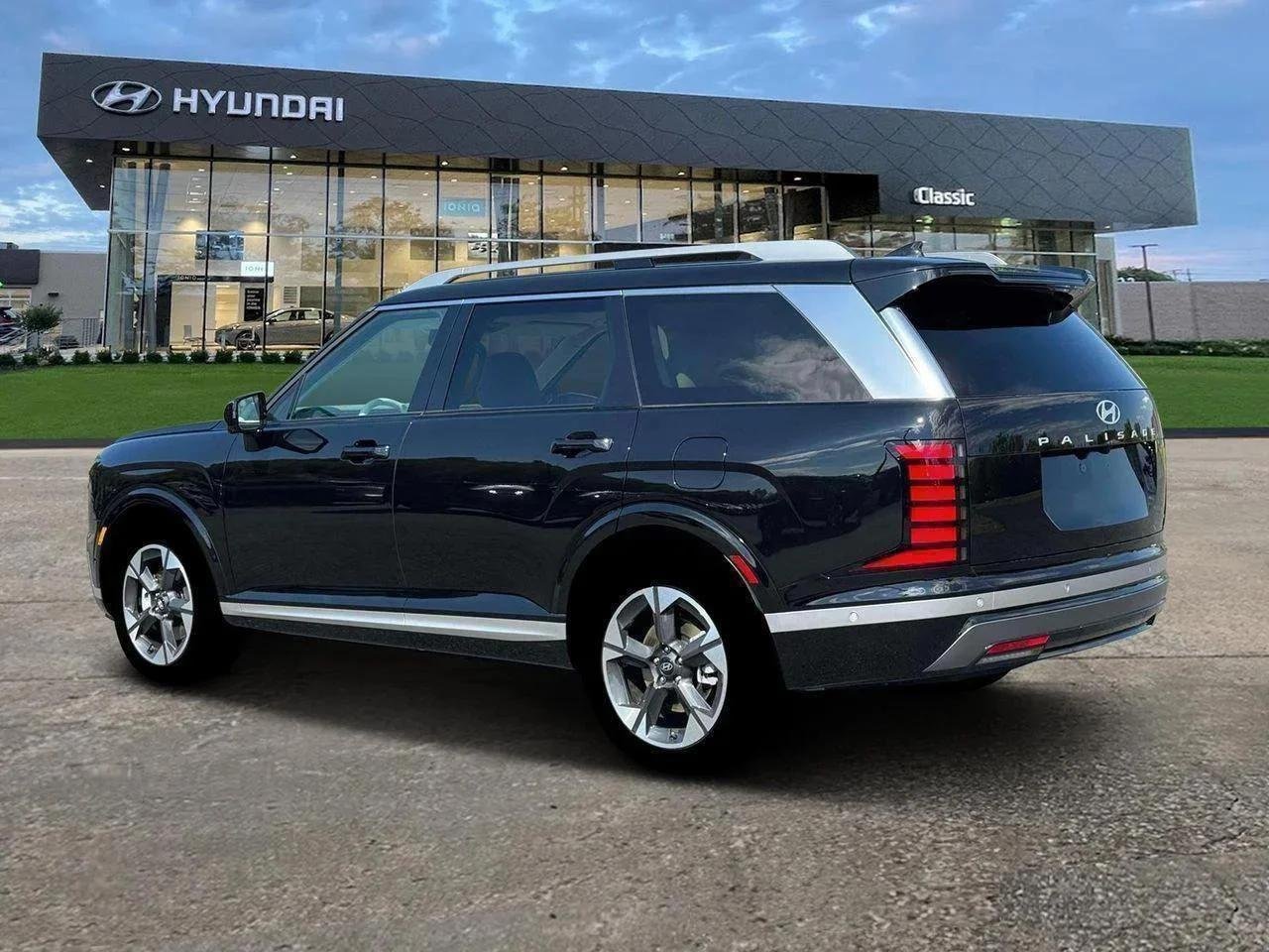New 2026 Abyss Black Pearl Hyundai Limited image 4