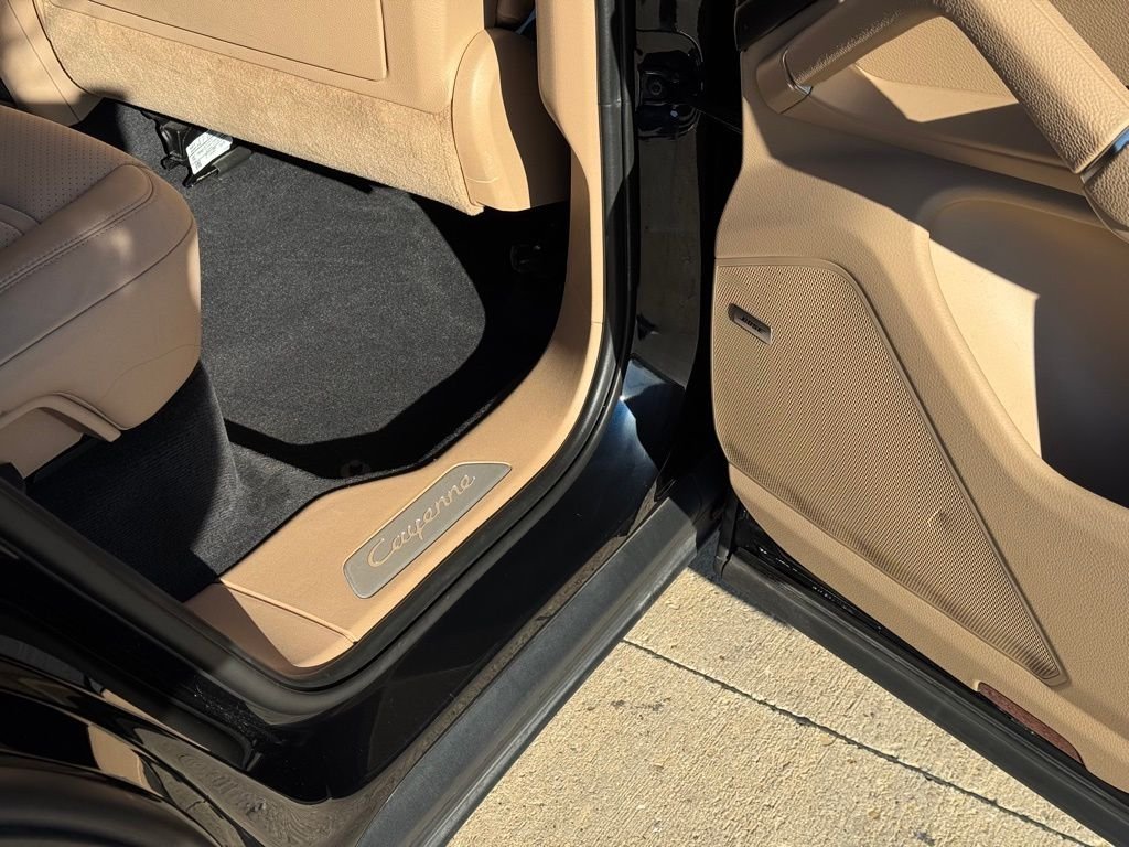 Certified Used 2023  Porsche  image 30