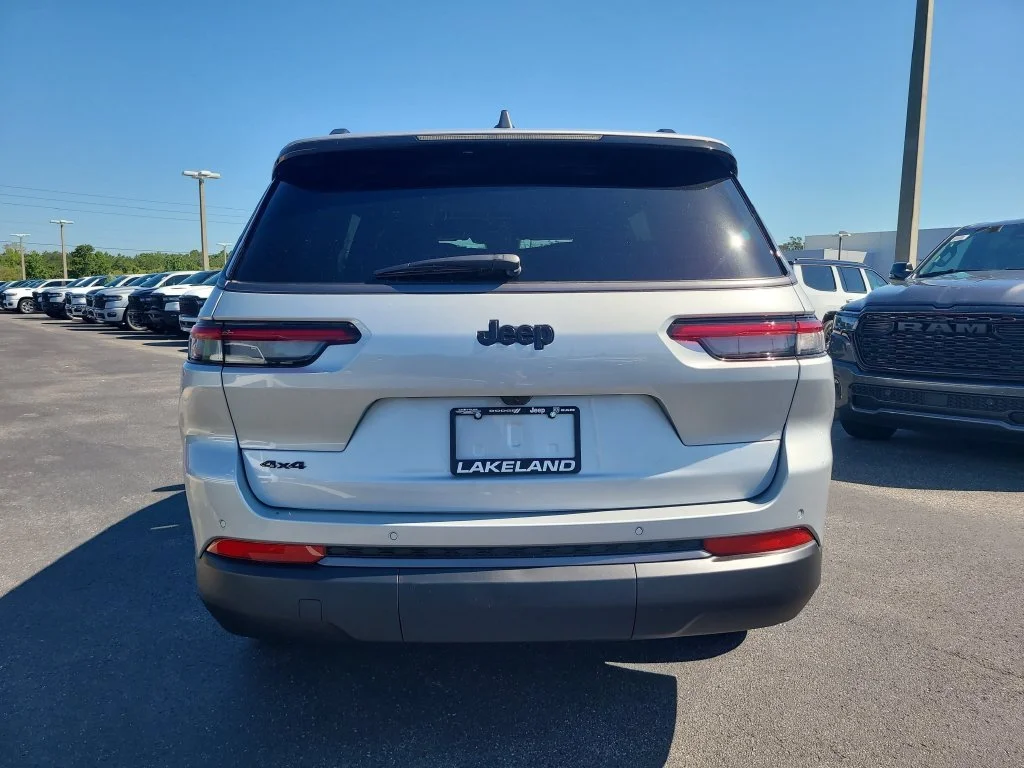 New 2026 Silver Jeep Altitude image 6