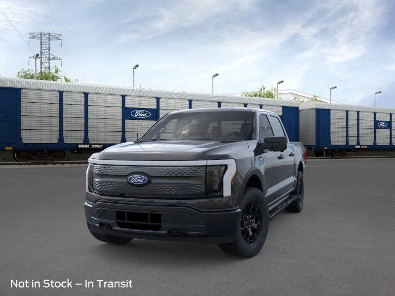 New 2025 Black Ford XLT image 2