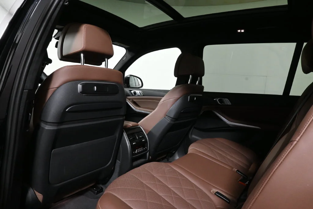 Certified Used 2024 Black BMW xDrive40i image 7