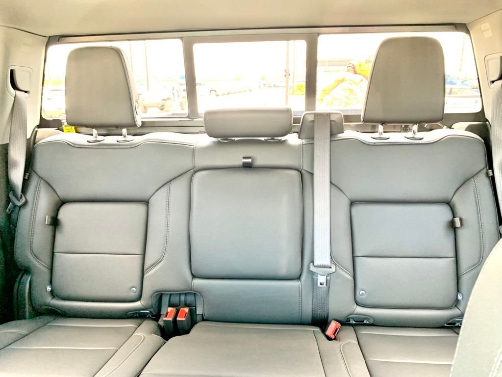 Used 2026 Silver GMC SLT image 40