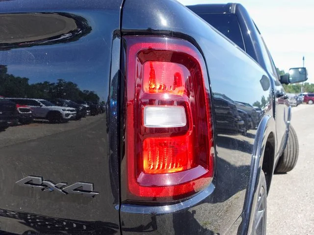 New 2026 Diamond Black Crystal Pearl-Coat Exterior Paint RAM Laramie image 6