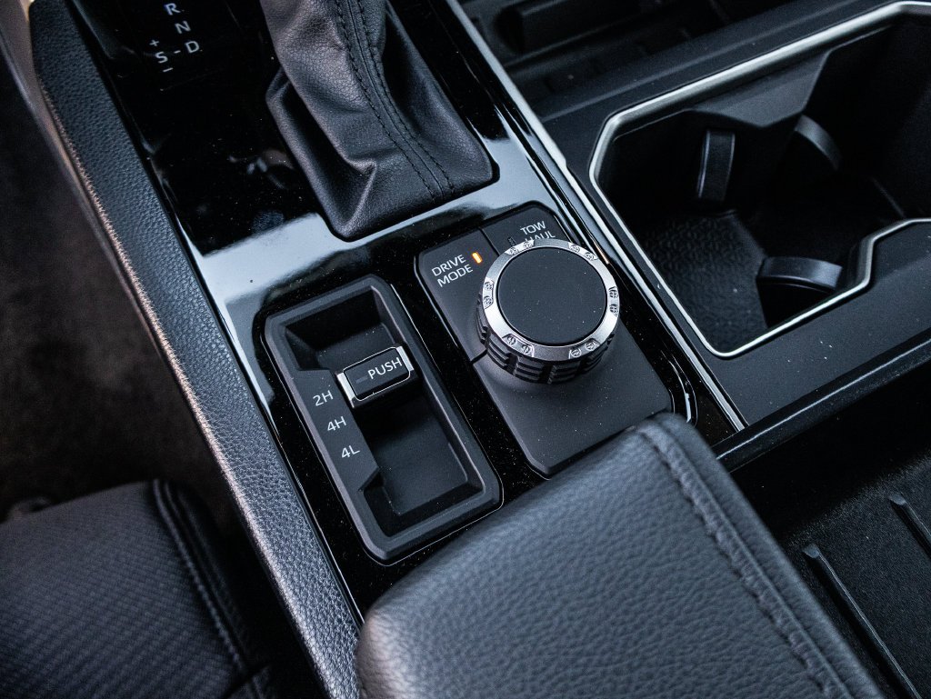 2026 Toyota Tundra SR5 - Photo 17