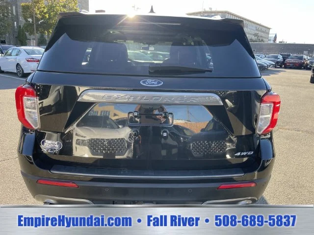 Used 2023 Black Ford XLT image 4