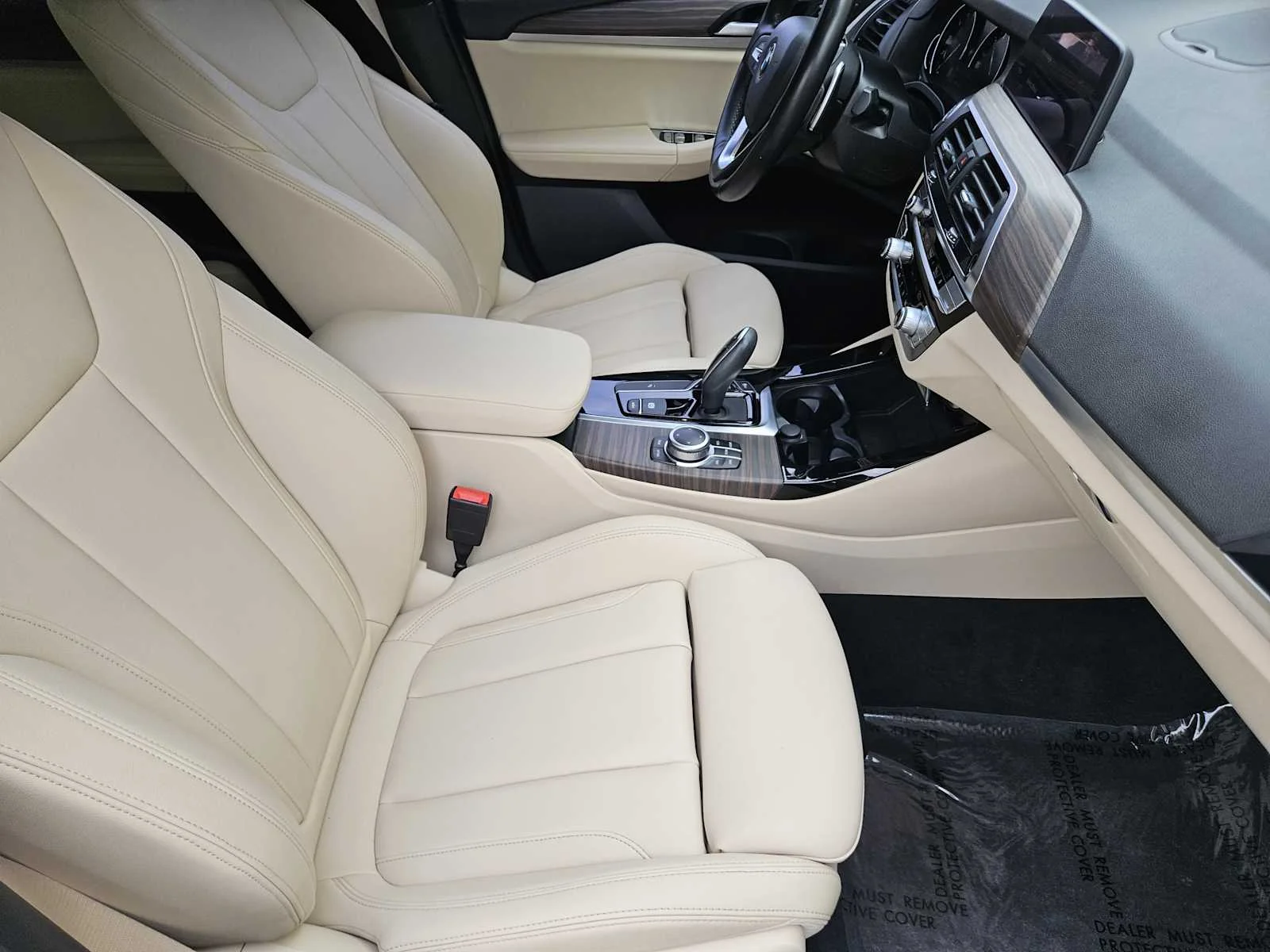 Used 2020 Alpine White BMW sDrive30i image 9