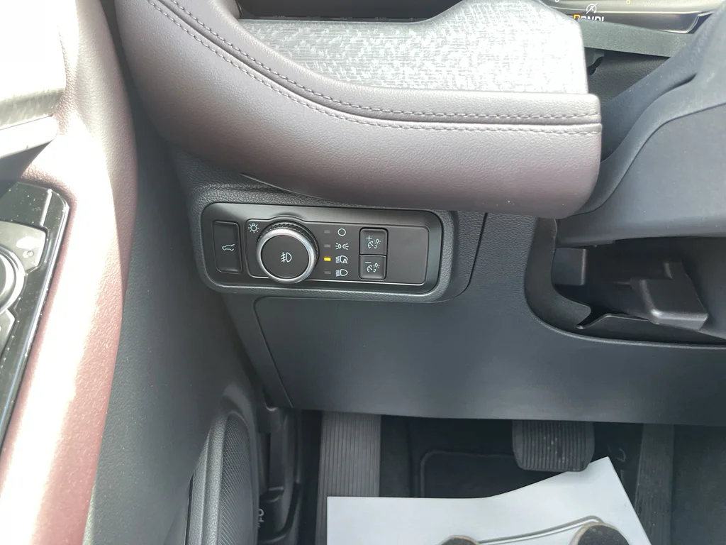 2025 Ford Explorer Platinum - Photo 27
