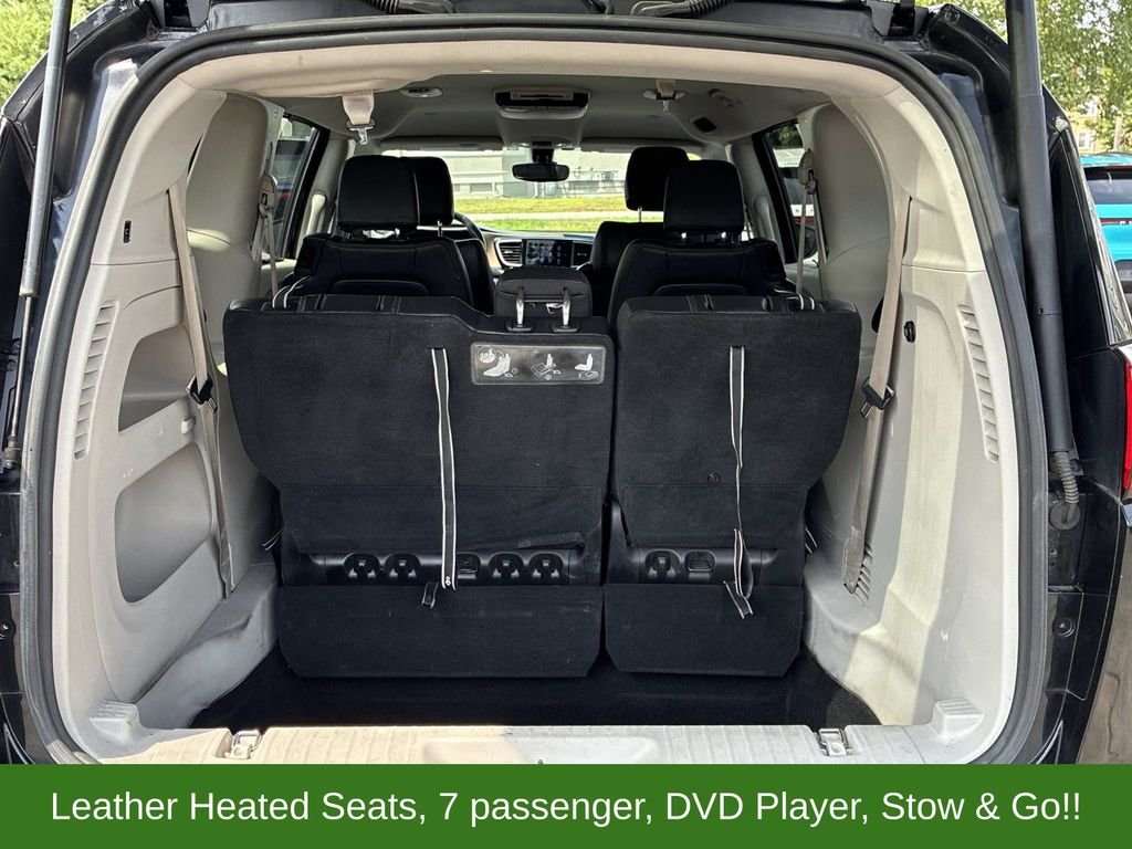 Used 2017 Black Chrysler Touring L image 13