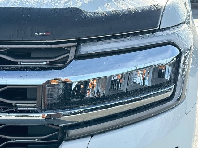 Used 2023 White Ford King Ranch image 32