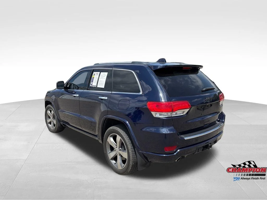 Used 2015 Blue Jeep Overland image 3