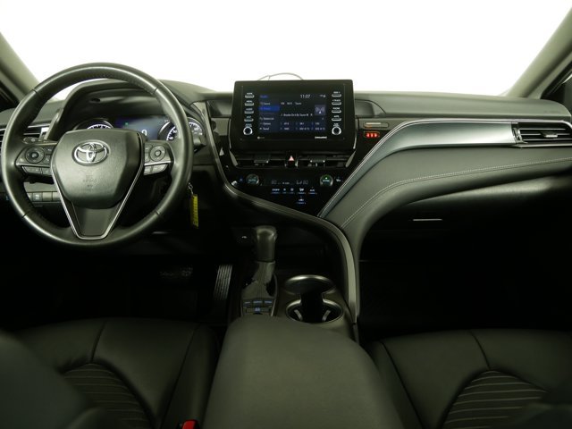 Used 2024 Ice Cap Toyota SE Nightshade AWD image 17