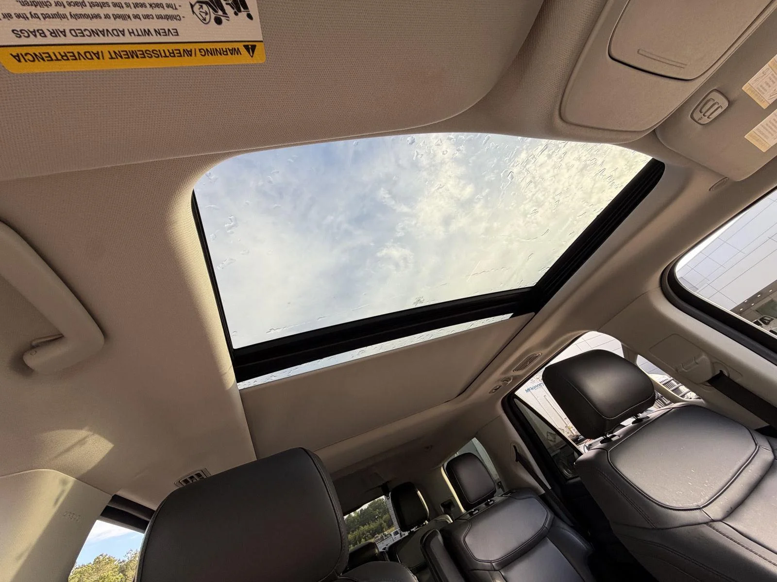 Used 2025 Oxford White Ford Active image 24