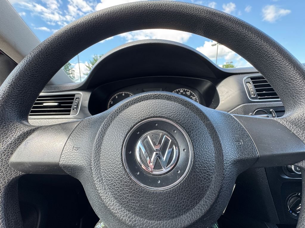 Used 2014 Tornado Red Volkswagen 2.0L S image 15