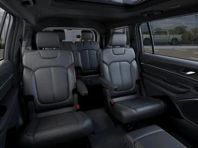 New 2026 Bright White Clear-Coat Exterior Paint Jeep  image 67
