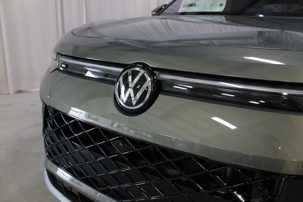 New 2026 Green Volkswagen SEL R-Line Turbo image 34