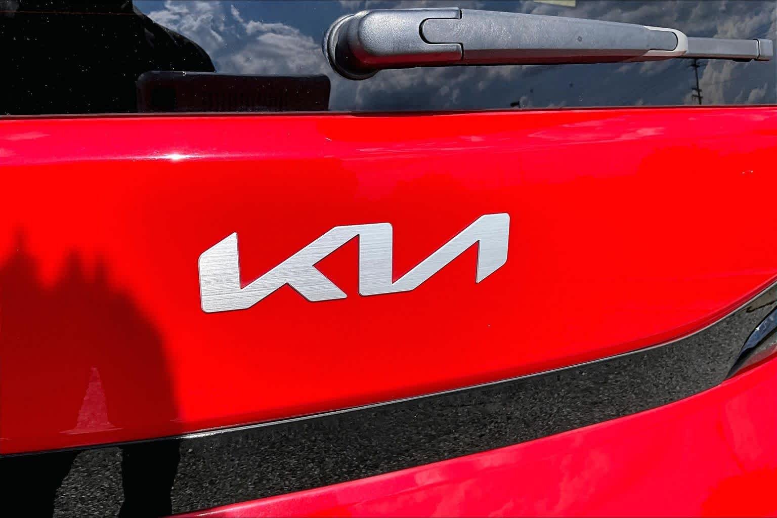 Used 2023 Inferno Red Kia LX image 30