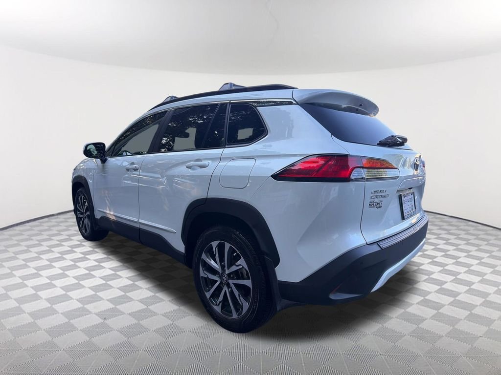 Used 2024 Beige Toyota XLE image 7