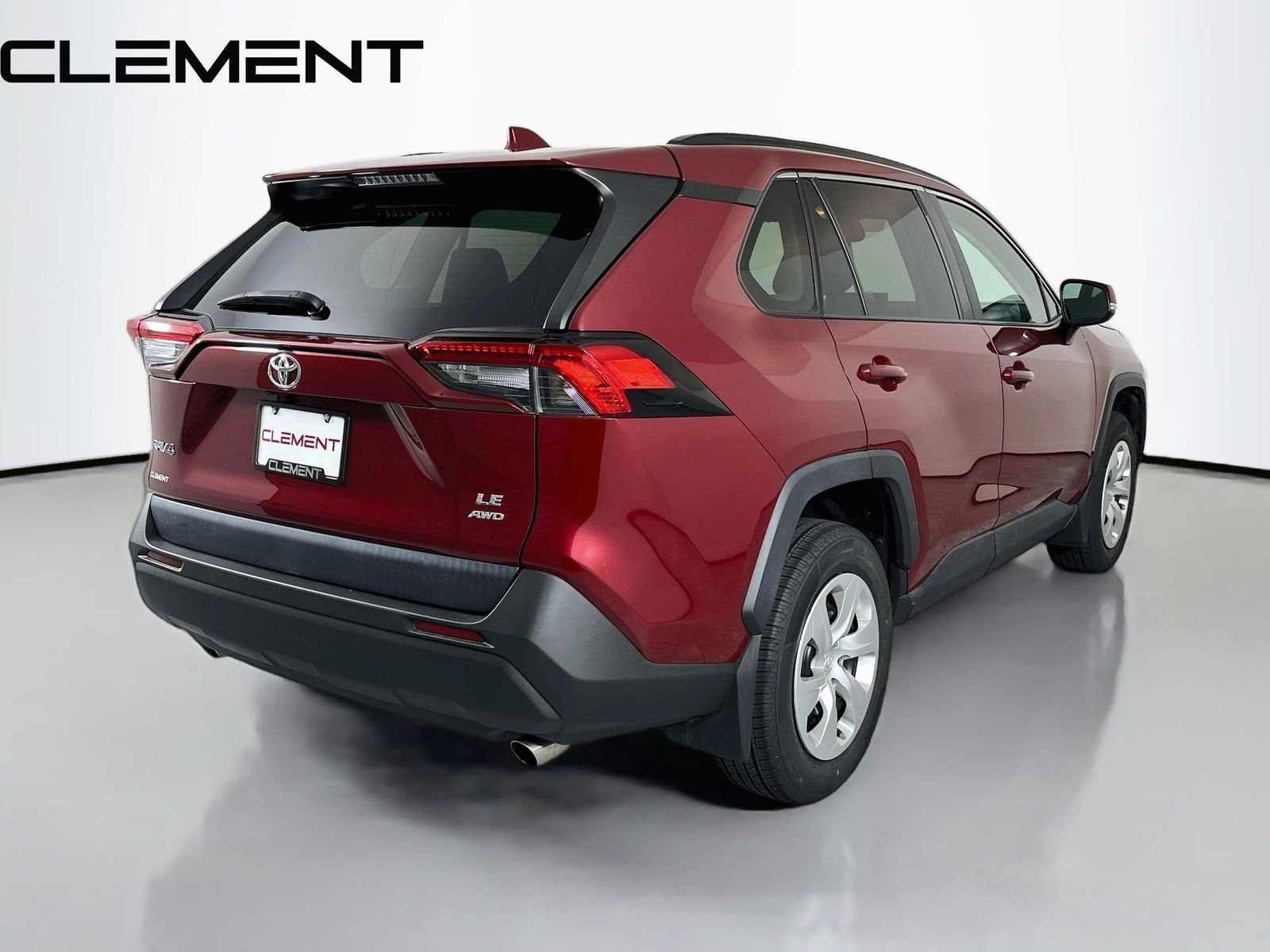 2020 Toyota RAV4 LE - Photo 7