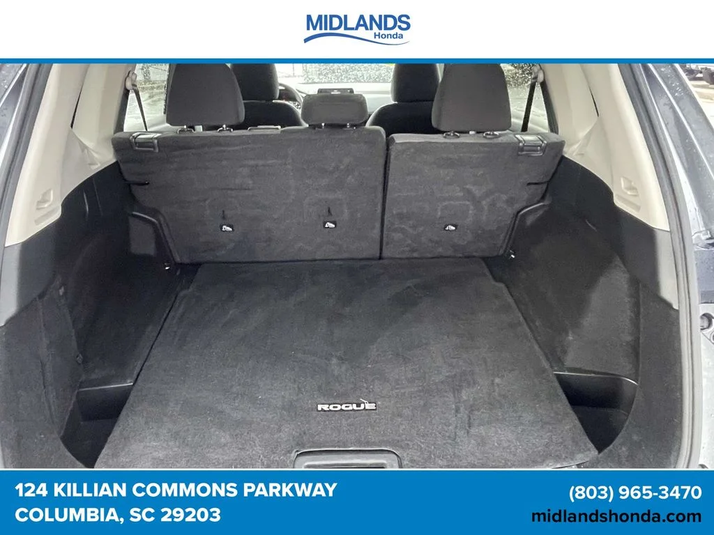 Used 2023 Gun Metallic Nissan SV image 9