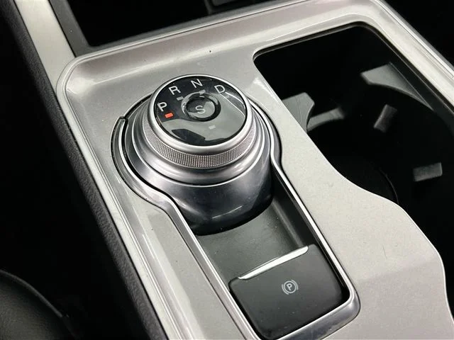 Used 2024 Silver Ford SEL image 27