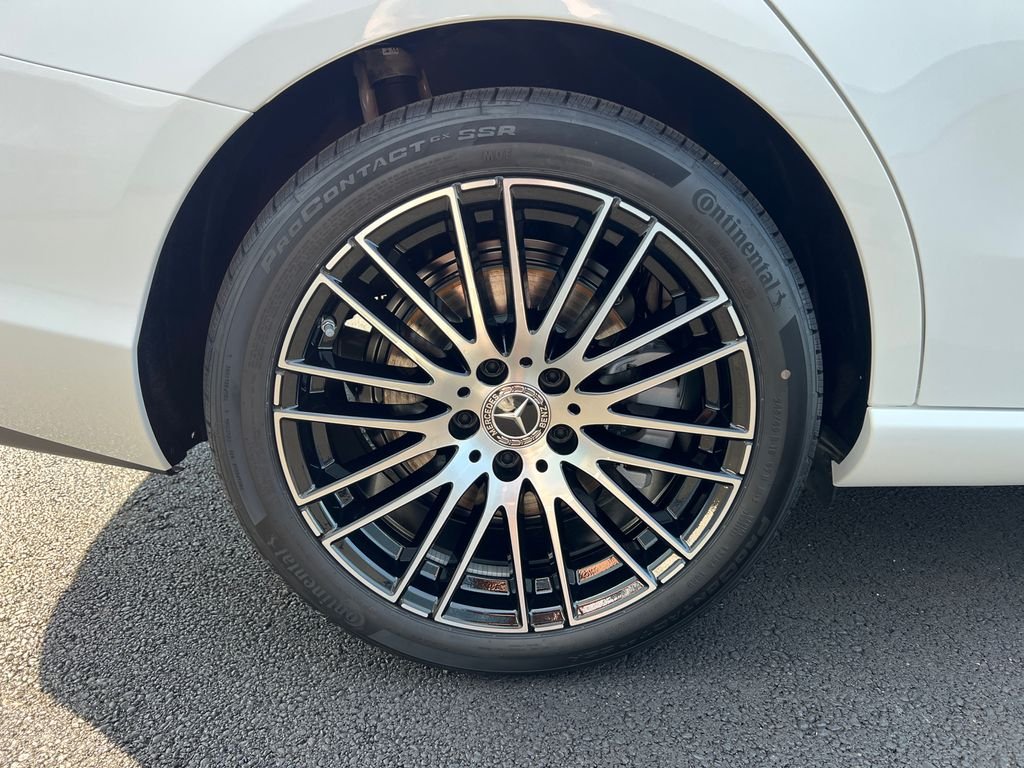 New 2026 Polar White Mercedes-Benz C 300 image 36